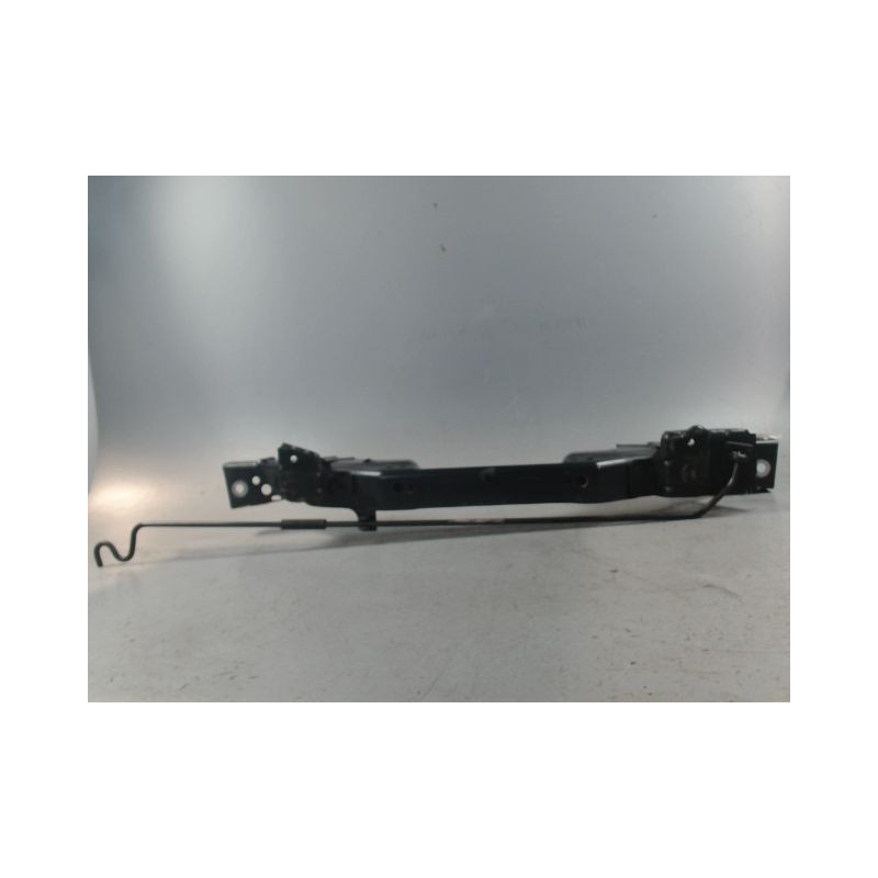 TRAVERSE SUPERIEURE ARMATURE AVANT CHEVROLET ORLANDO