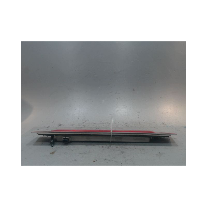FEUX STOP SUPPLEMENTAIRE VOLVO XC90