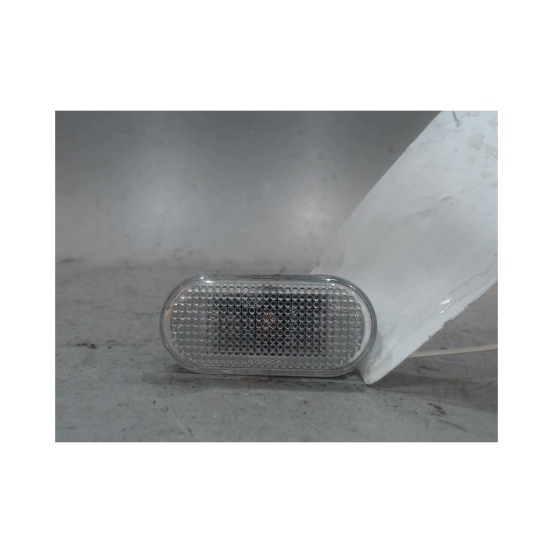 REPETITEUR AILE GAUCHE NISSAN QASHQAI