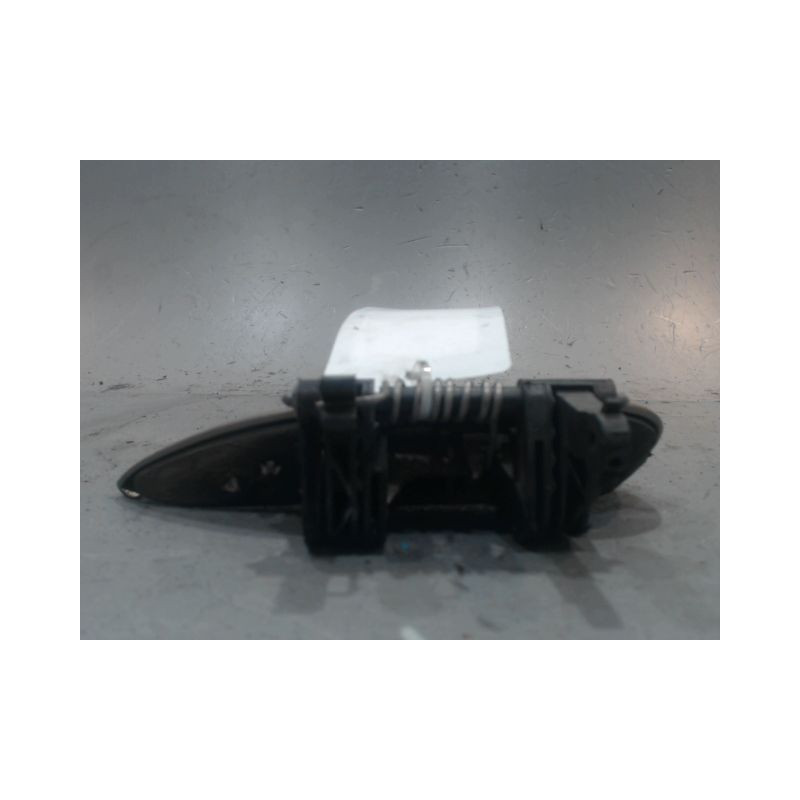 POIGNEE EXTERIEURE PORTE ARRIERE DROIT DACIA DUSTER