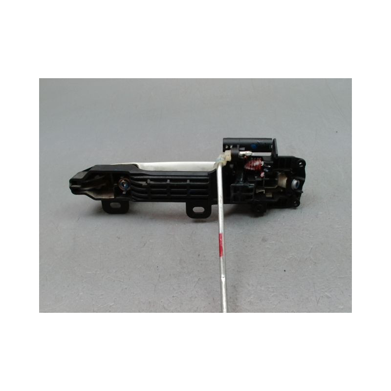 POIGNEE EXTERIEURE PORTE AVANT DROIT TOYOTA AYGO 5P