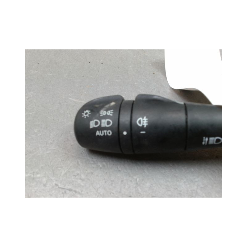 COMMANDE ECLAIRAGE RENAULT TWINGO III 2014-...