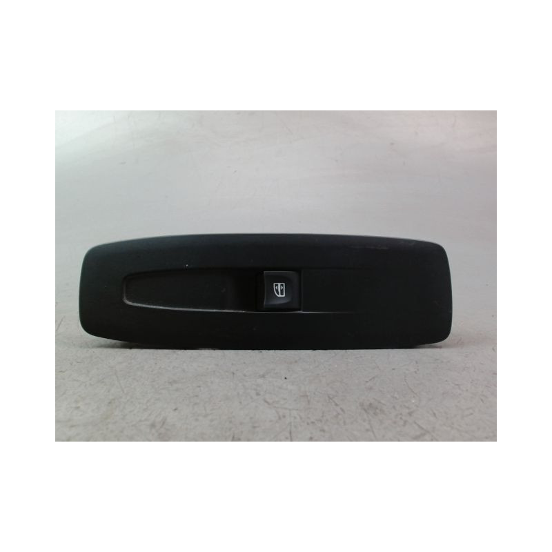 COMMANDE LEVE-GLACE PORTE AVD RENAULT IV