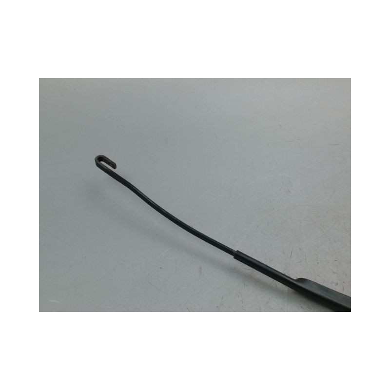 BRAS ESSUIE-GLACE AVANT DROIT TOYOTA YARIS II Phase 2 2009-2011