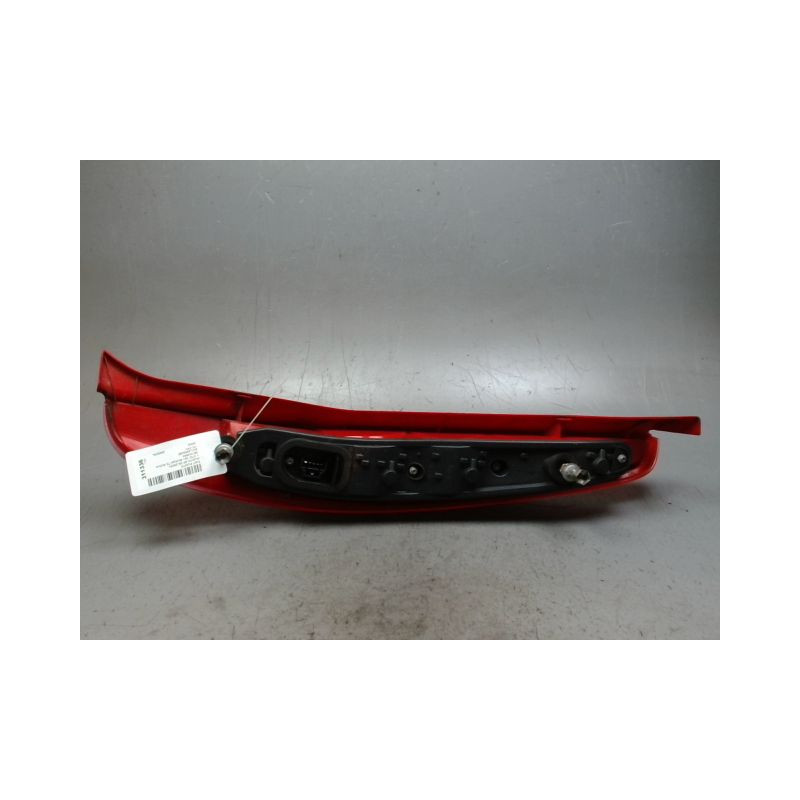 FEU ARRIERE GAUCHE  FIAT PUNTO 2003-