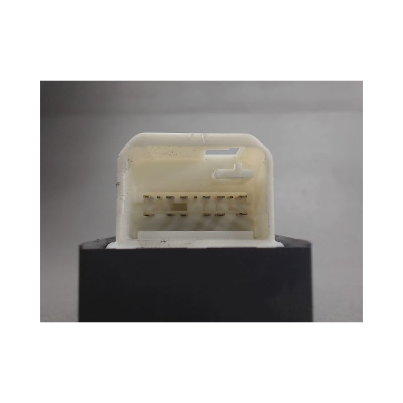 COMMANDE LEVE-GLACE PORTE AVG TOYOTA RAV4