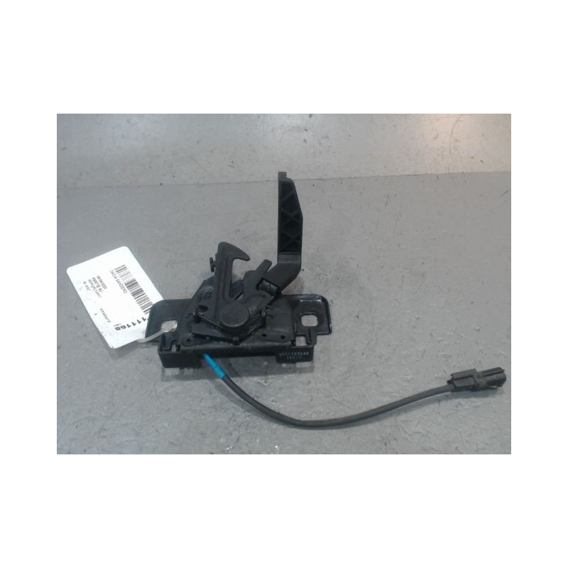 SERRURE CAPOT DACIA SANDERO