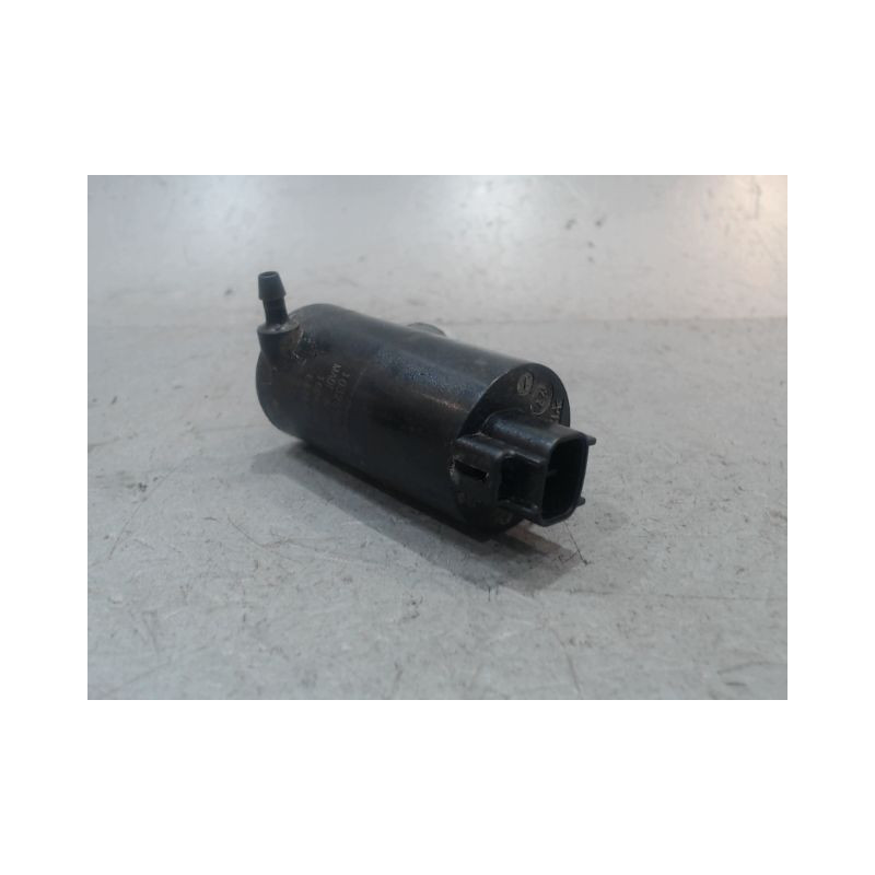 POMPE LAVE-GLACE AVANT TOYOTA AYGO
