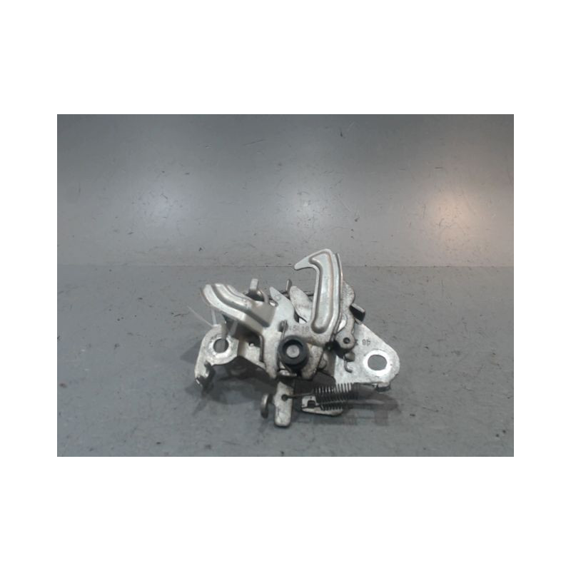 SERRURE CAPOT TOYOTA AYGO