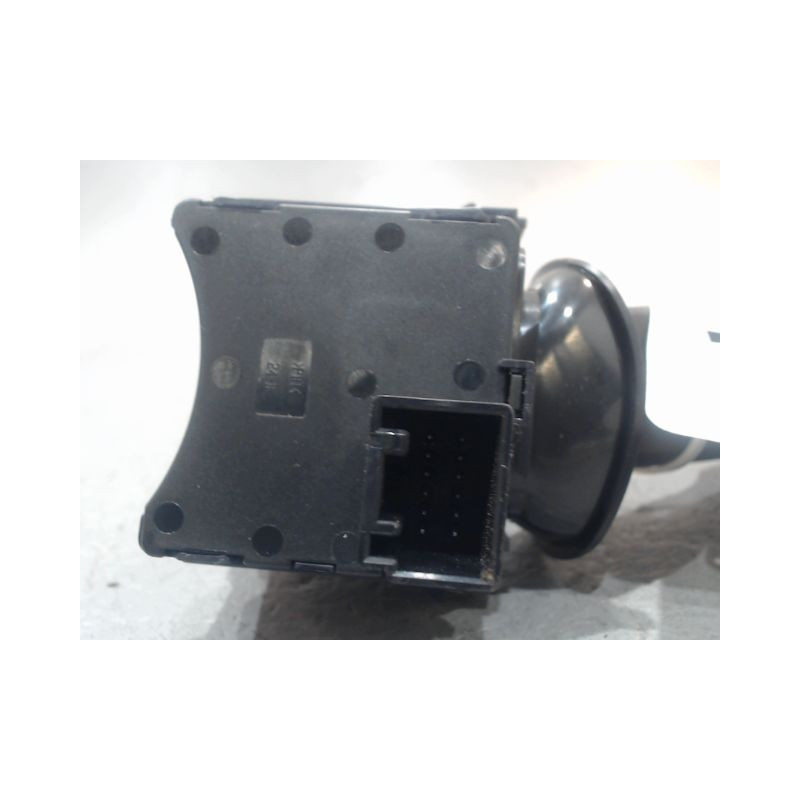 COMMANDE CLIGNOTANT OPEL CORSA
