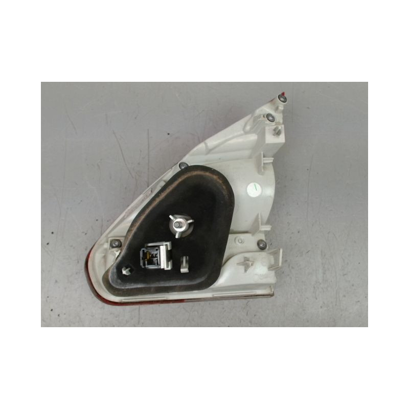 FEU ARRIERE INTERIEUR GAUCHE PEUGEOT 2008 Phase 1 2013-...