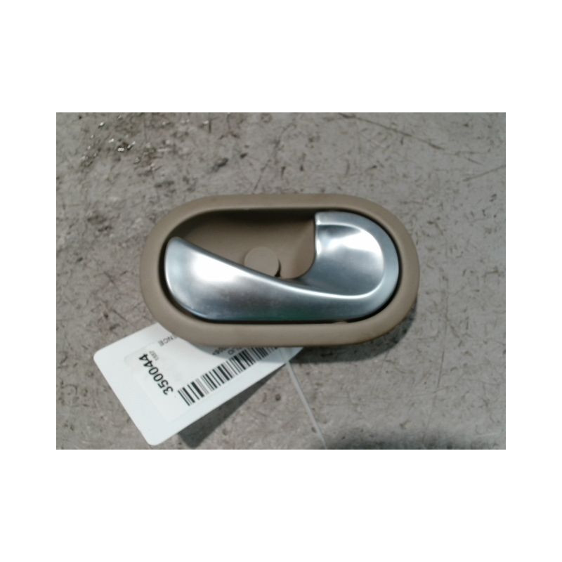 POIGNEE INTERIEURE PORTE ARRIERE DROIT RENAULT CLIO III 2005-
