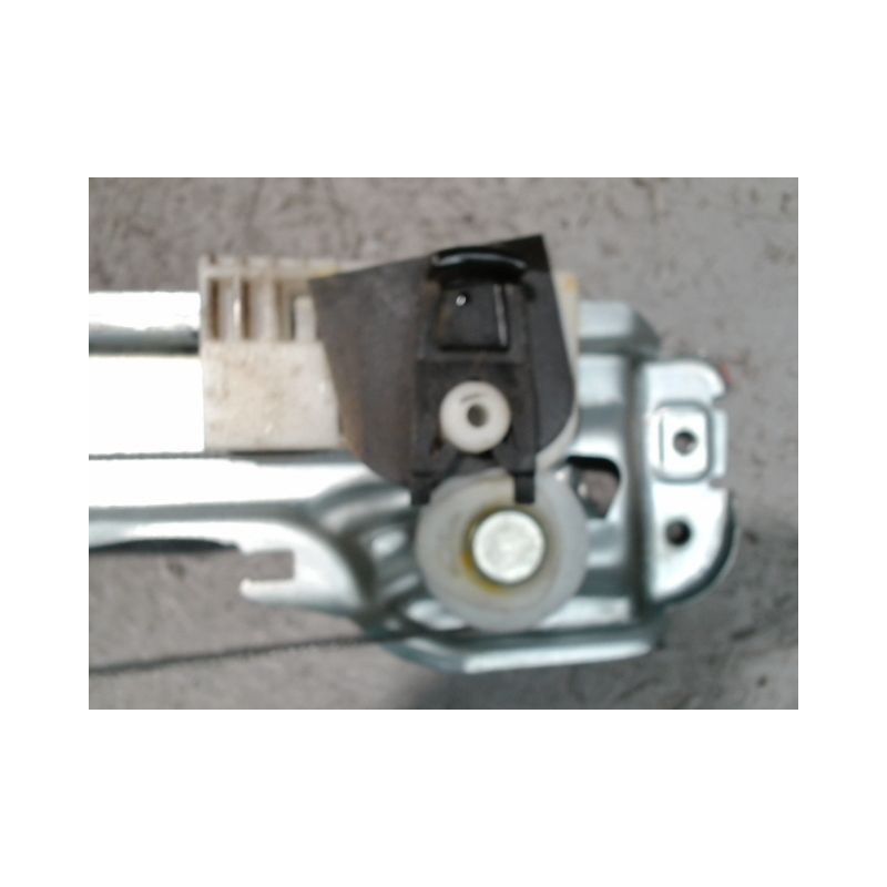 MECANISME+MOTEUR LEVE-GLACE ARRIERE DROIT RENAULT CLIO III 2005-