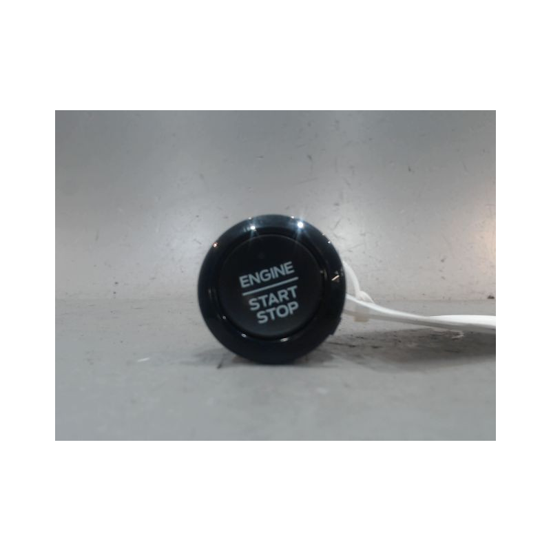 BOUTON DE DEMARRAGE FORD FIESTA
