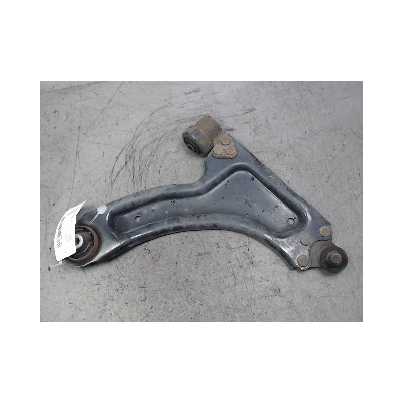 TRIANGLE INFERIEUR AVANT DROIT OPEL MERIVA