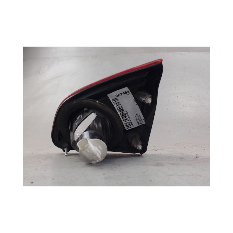 FEU ARRIERE INTERIEUR GAUCHE NISSAN QASHQAI