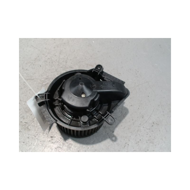 MOTEUR VENTILATEUR CHAUFFAGE RENAULT MASTER