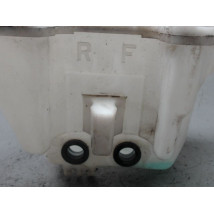 RESERVOIR LAVE-GLACE AVANT TOYOTA YARIS 2005-