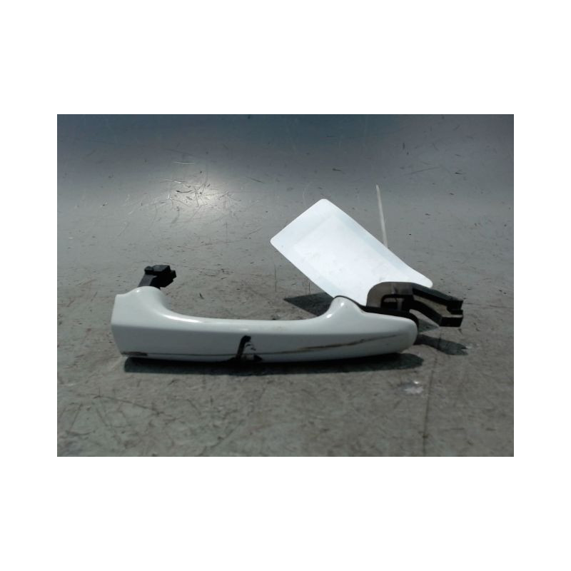 POIGNEE EXTERIEURE PORTE AVANT DROIT VOLVO C30