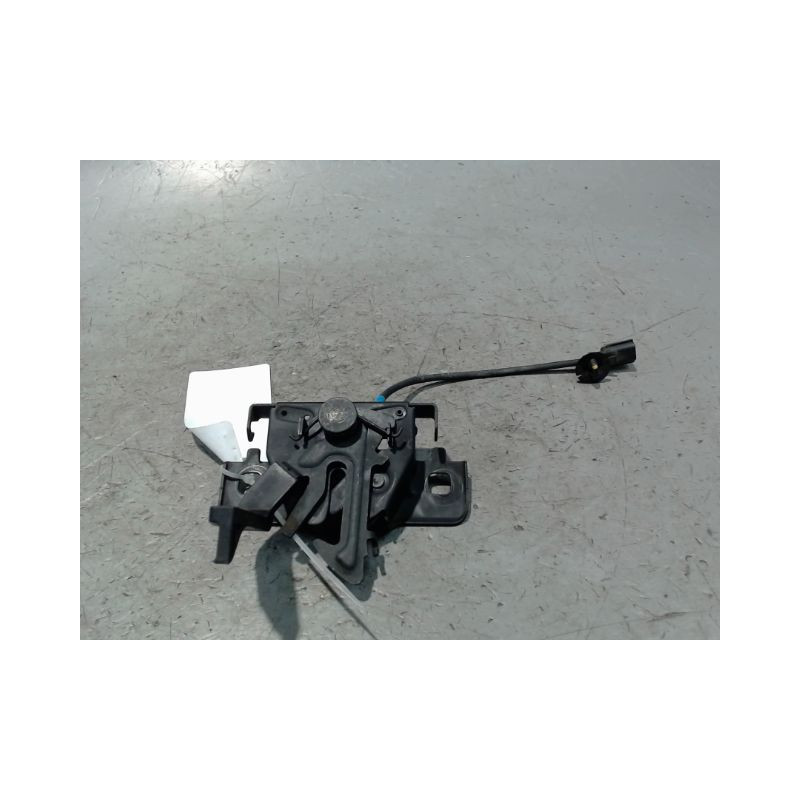 SERRURE CAPOT DACIA SANDERO 2008-