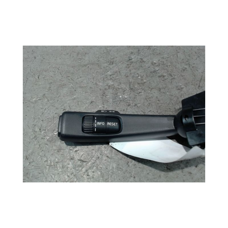 COMMANDE CLIGNOTANT VOLVO C30