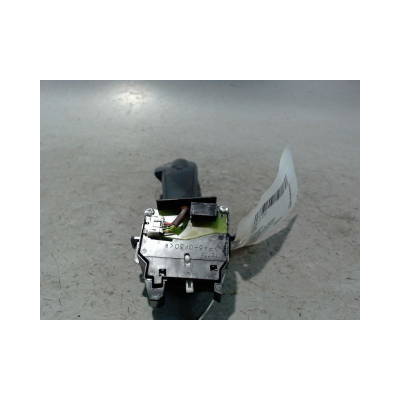 COMMANDE CLIGNOTANT VOLVO C30