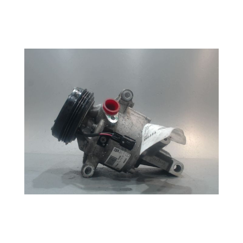 COMPRESSEUR AIR CONDITIONNE DACIA SANDERO
