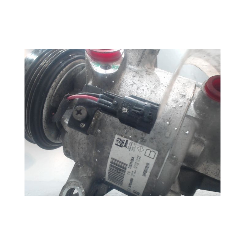 COMPRESSEUR AIR CONDITIONNE DACIA SANDERO