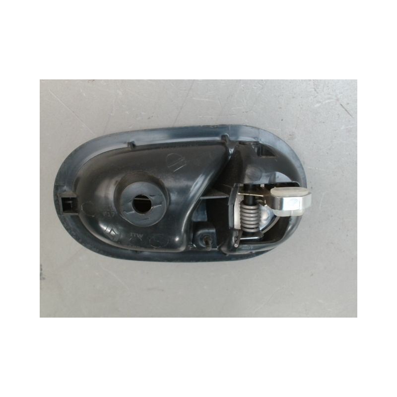 POIGNEE INTERIEURE PORTE AVANT GAUCHE DACIA SANDERO