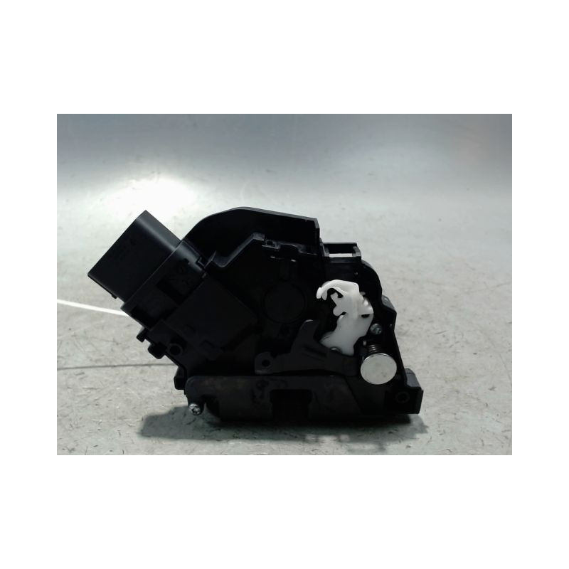 SYSTEME CONDAMNATION AVANT DROIT VOLVO C30