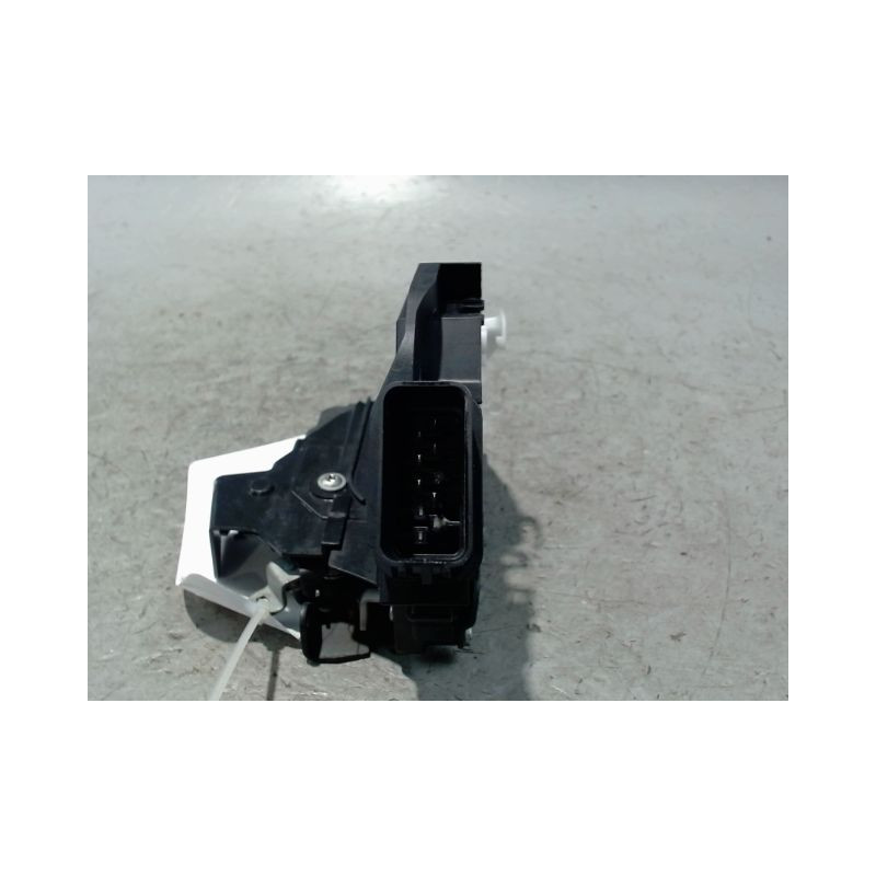 SYSTEME CONDAMNATION AVANT DROIT VOLVO C30