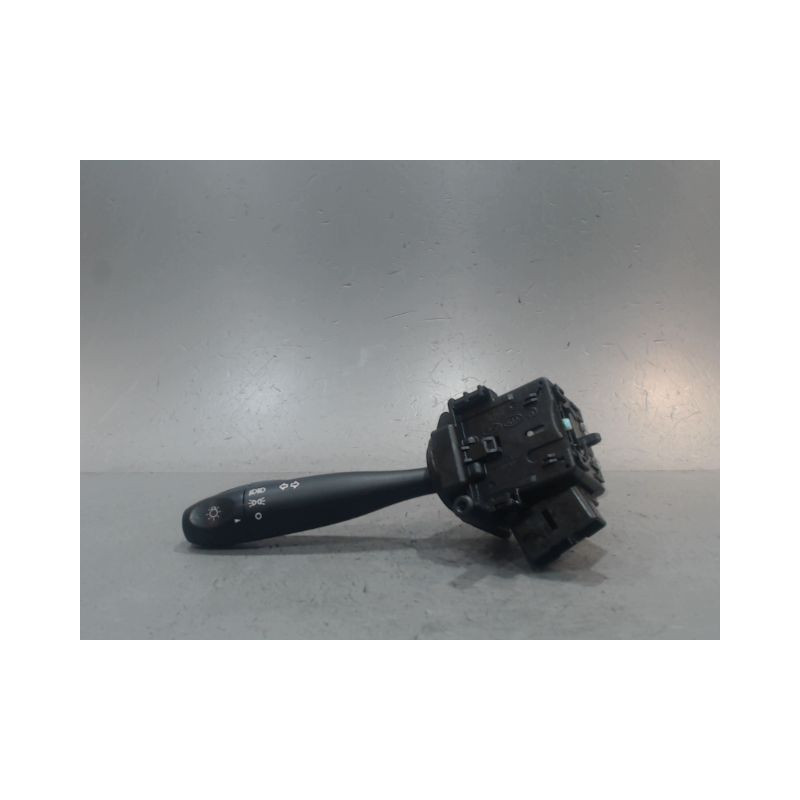COMMANDE CLIGNOTANT HYUNDAI I10