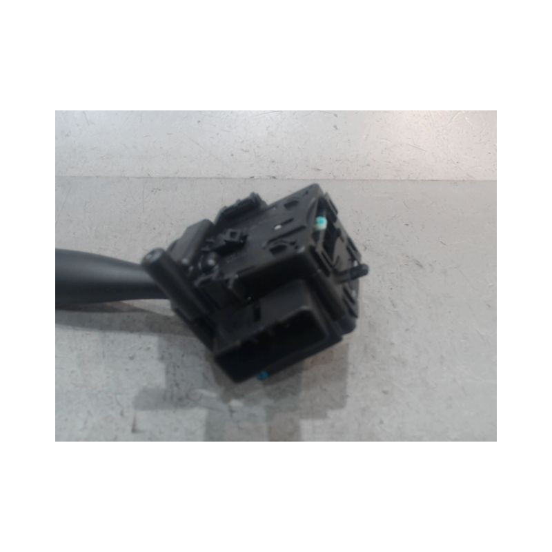 COMMANDE CLIGNOTANT HYUNDAI I10