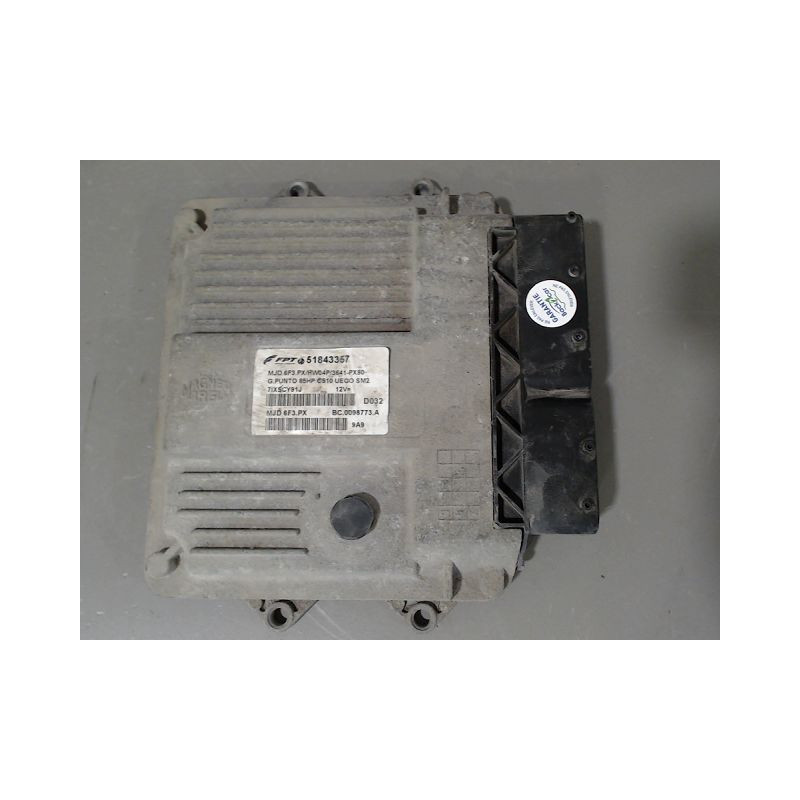 CALCULATEUR MOTEUR FIAT PUNTO