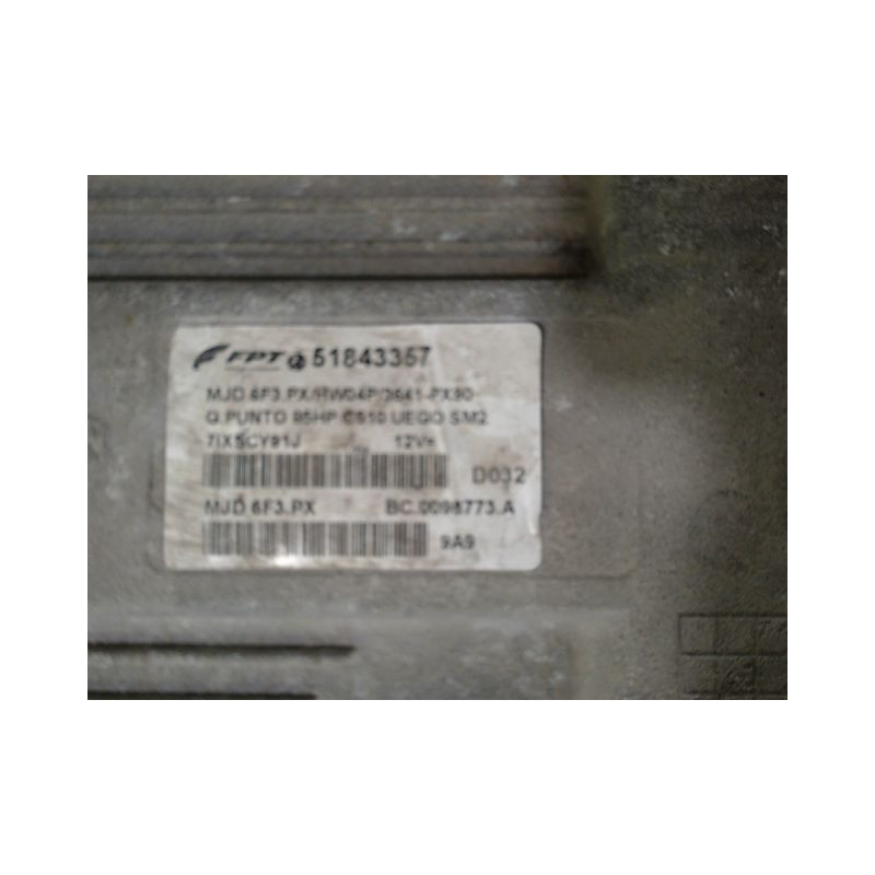 CALCULATEUR MOTEUR FIAT PUNTO