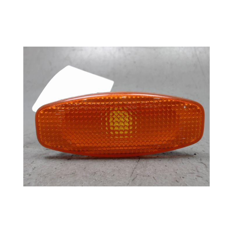 REPETITEUR AILE GAUCHE HYUNDAI SANTAFE