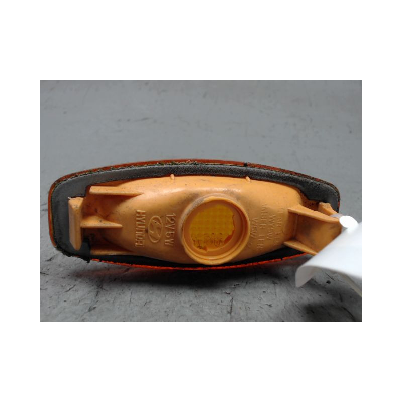 REPETITEUR AILE GAUCHE HYUNDAI SANTAFE