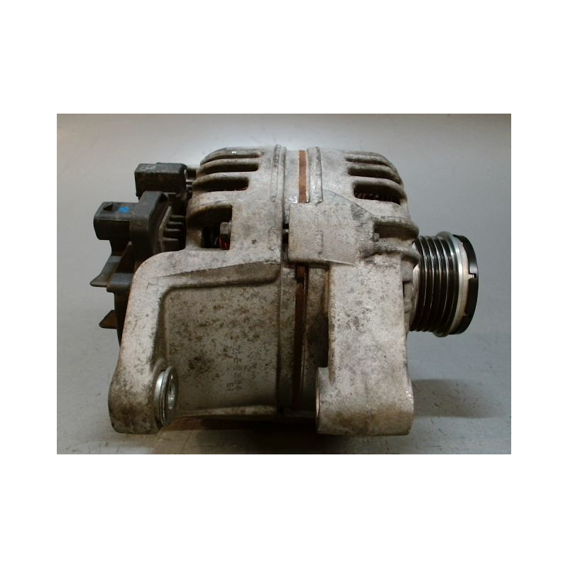 ALTERNATEUR OPEL CORSA