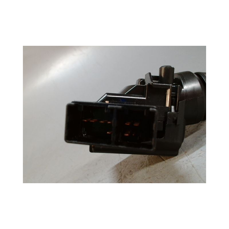 COMMANDE ESSUIE GLACE TOYOTA YARIS 2005-