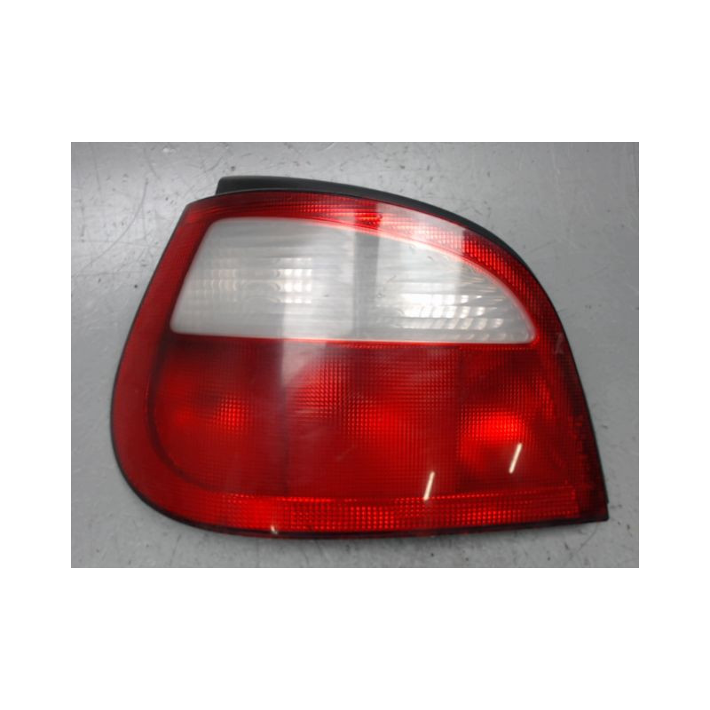 FEU ARRIERE GAUCHE  RENAULT MEGANE I PH2 99-02