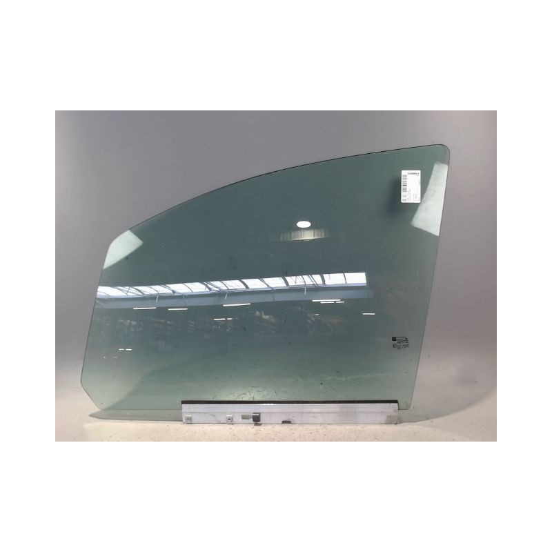 GLACE PORTE AVG OPEL ZAFIRA 2006-