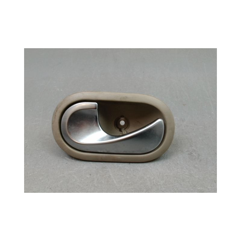 POIGNEE INTERIEURE PORTE ARRIERE GAUCHE RENAULT GRAND SCENIC MONOSP. II Phase 2 LONG 2006-2009