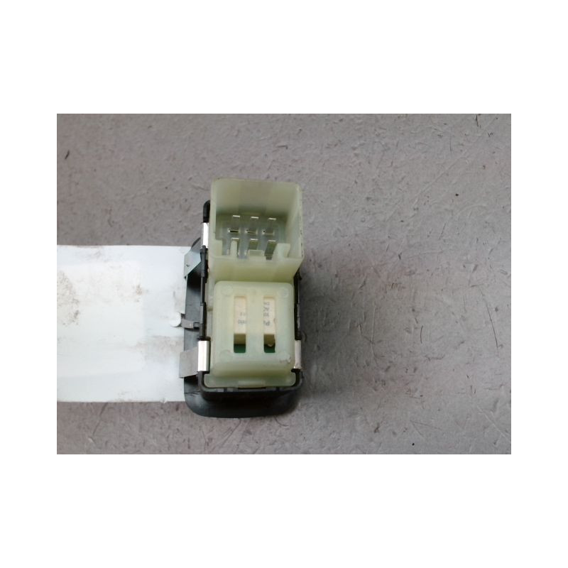 COMMANDE LEVE-GLACE PORTE ARD JEEP G.CHEROKE