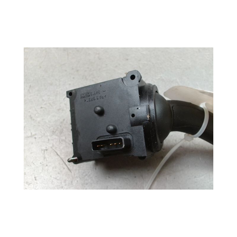 COMMANDE ESSUIE GLACE PORSCHE CAYENNE 2002-