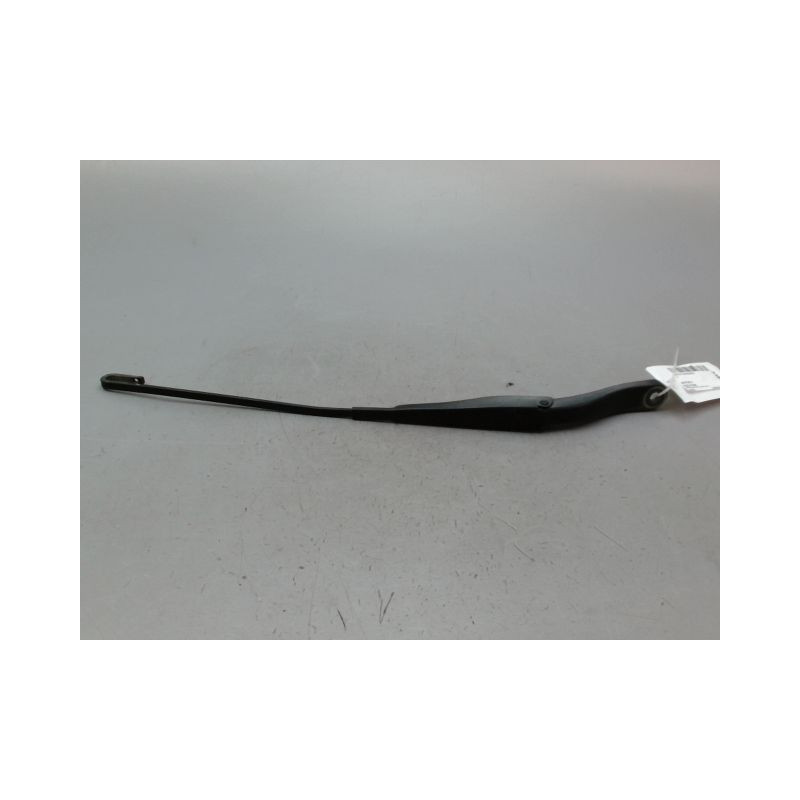 BRAS ESSUIE-GLACE AVANT DROIT DACIA SANDERO II Phase 1 2012-...