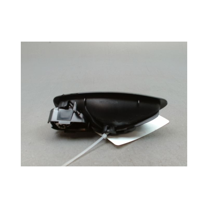 POIGNEE INTERIEURE PORTE AVANT DROIT RENAULT CAPTUR Phase 1 2013-...