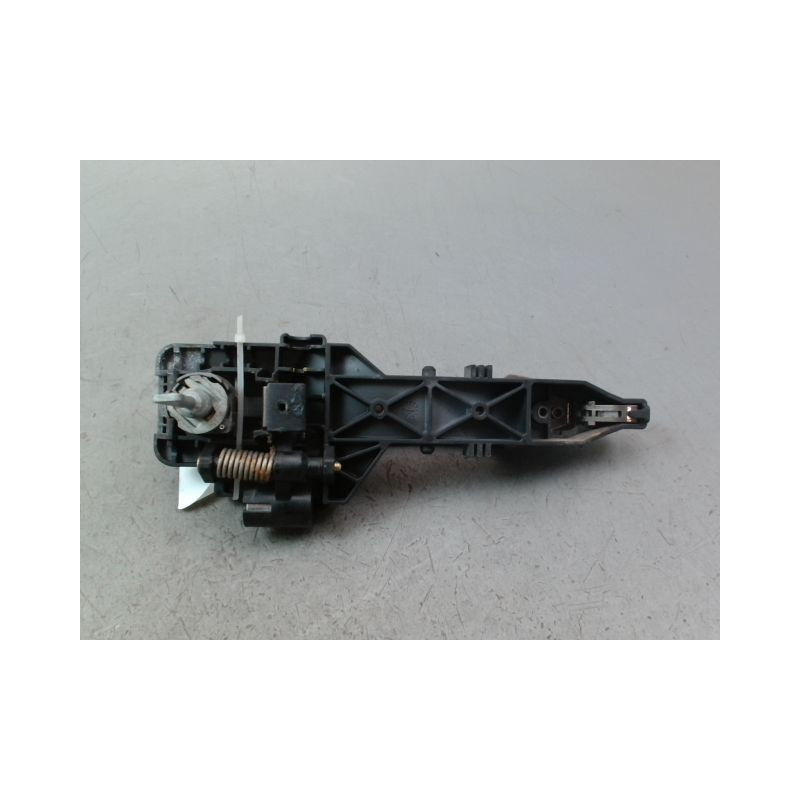 POIGNEE EXTERIEURE PORTE AVANT GAUCHE KIA VENGA 09-