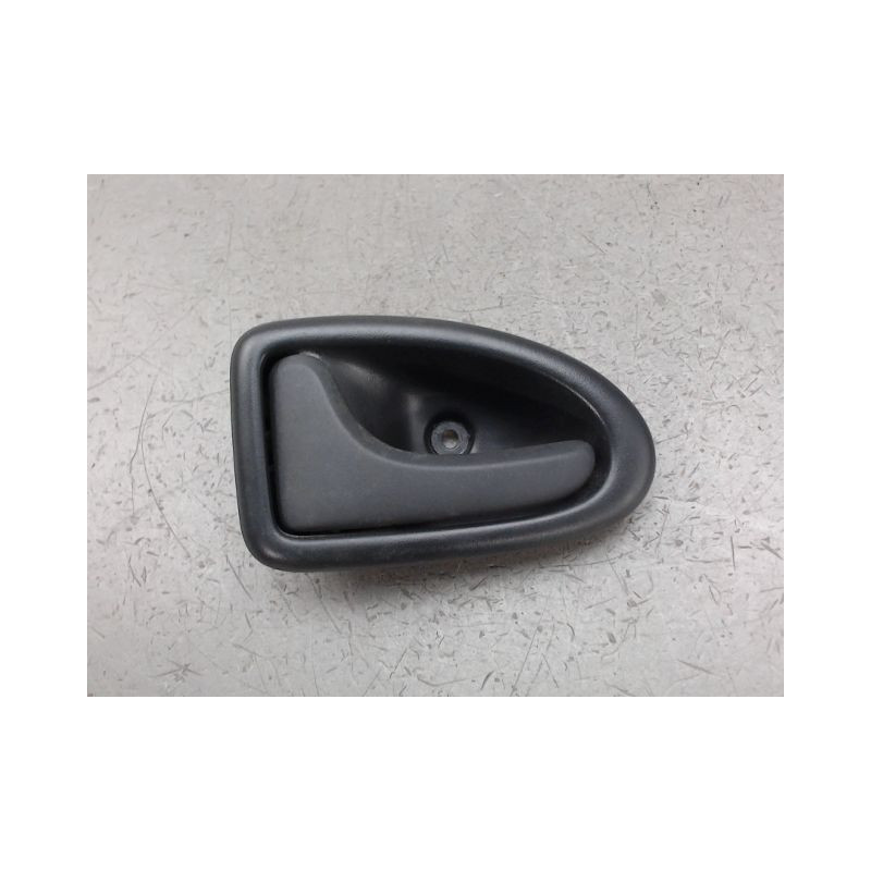 POIGNEE INTERIEURE PORTE AVANT GAUCHE RENAULT CLIO