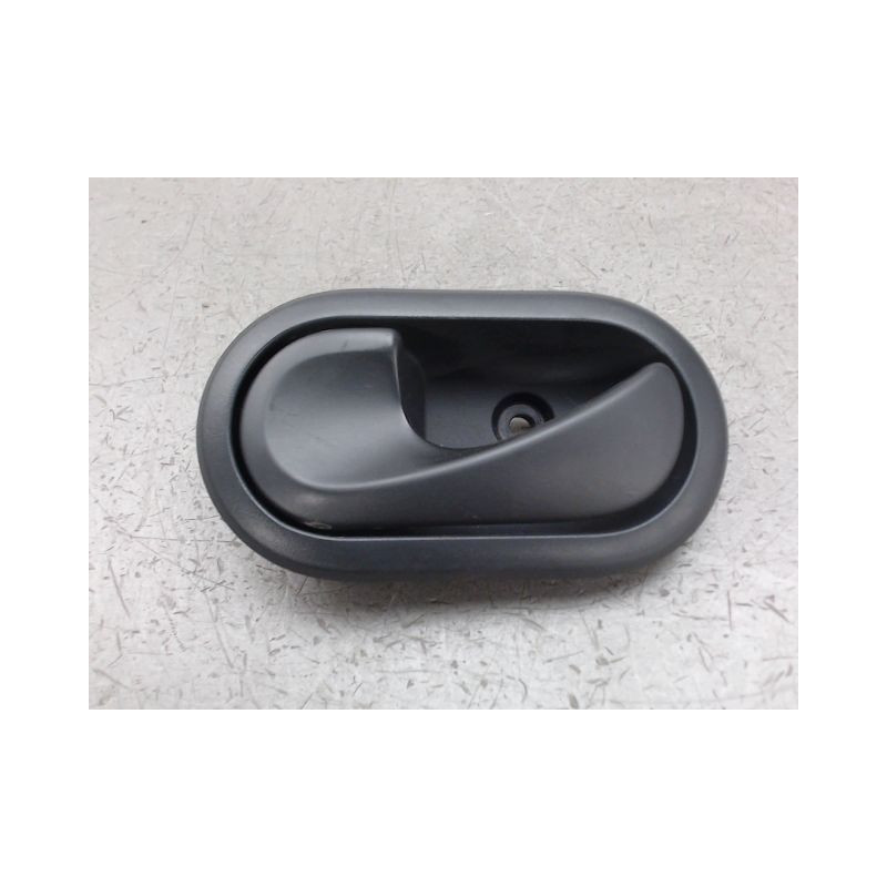 POIGNEE INTERIEURE PORTE AVANT GAUCHE DACIA SANDERO