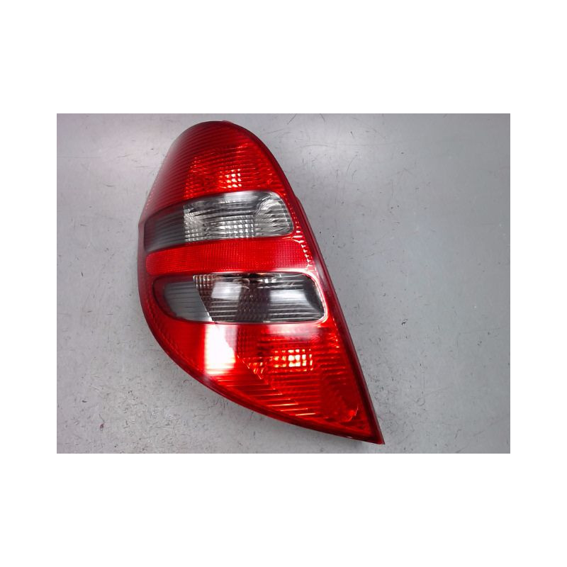 FEU ARRIERE GAUCHE  MERCEDES CLASSE A 2004-